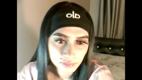 Snapshot of sexydiva02 chatting on December 4, 2025, 7:44 pm sexydiva02 online show from December 4, 2025, 7:44 pm