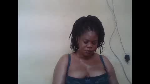 Snapshot of sexydove2 chatting on June 2, 2026, 6:48 am EMILY online show from June 2, 2026, 6:48 am