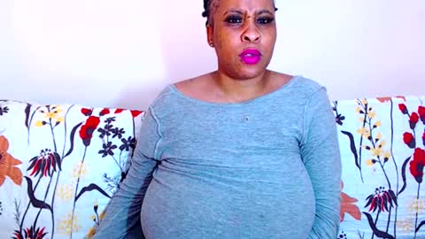 Snapshot of sexyebonylove89 chatting on December 15, 2025, 5:12 am sexyebonylove89 online show from December 15, 2025, 5:12 am