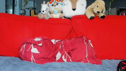 Ari online show from September 20, 2025, 5:03 pm