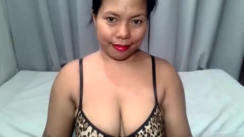 sexygirl_ynna online show from April 26, 2026, 1:25 am