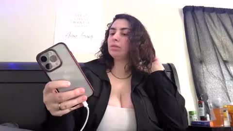 ETERNAL GODDESS WOMAN  online show from February 3, 2025, 5:56 pm