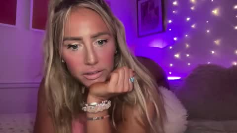 Snapshot of sexygoodvibebabe69 chatting on May 30, 2026, 11:18 am Ashley Love online show from May 30, 2026, 11:18 am
