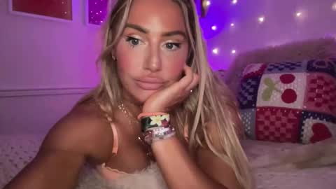 Snapshot of sexygoodvibebabe69 chatting on June 10, 2026, 11:09 am Ashley Love online show from June 10, 2026, 11:09 am