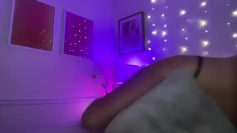 Ashley Love online show from August 6, 2026, 10:06 am