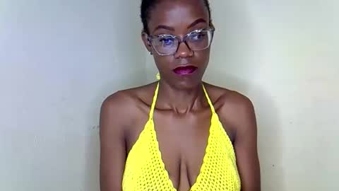 Snapshot of sexyhollymontana1111 chatting on March 14, 2026, 7:47 am SexyHollyMontana1111 online show from March 14, 2026, 7:47 am