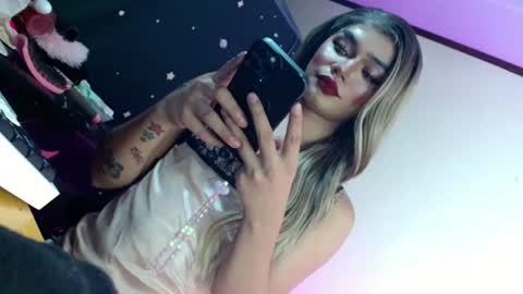 Snapshot of sexyhotbabe18 chatting on June 20, 2026, 6:22 pm sexyhotbabe18 online show from June 20, 2026, 6:22 pm