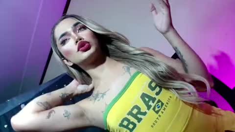 Snapshot of sexyhotbabe18 chatting on June 22, 2026, 7:33 pm sexyhotbabe18 online show from June 22, 2026, 7:33 pm