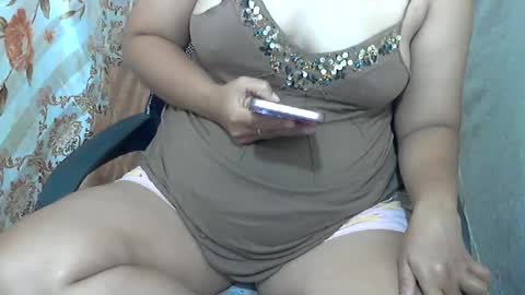 sexyhotmiya online show from July 12, 2026, 3:08 am