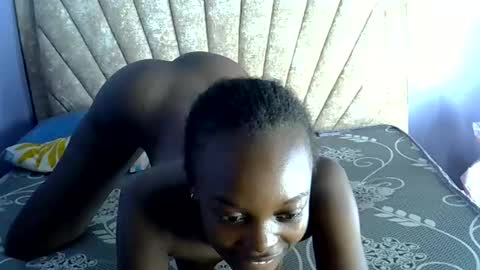 SexyIcey online show from April 8, 2026, 2:00 am