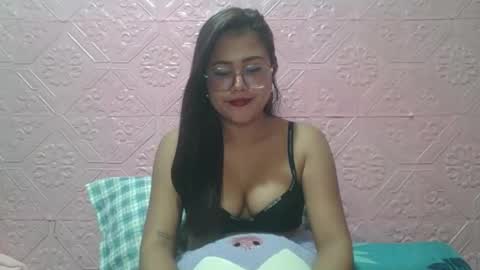 sexyjessa20 online show from April 22, 2026, 3:46 pm