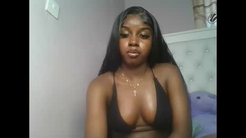 Snapshot of sexykitten200 chatting on March 25, 2026, 7:36 am SexyKitty online show from March 25, 2026, 7:36 am