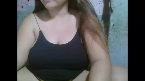 sexykittymom online show from April 5, 2026, 7:00 pm