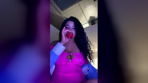 Snapshot of sexylatincouple chatting on February 14, 2026, 10:01 am SEXYLATINCOUPLE online show from February 14, 2026, 10:01 am