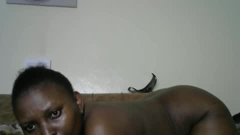 Snapshot of sexylavine_ chatting on December 14, 2025, 9:36 am sexylavine_ online show from December 14, 2025, 9:36 am