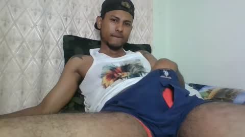 Snapshot of sexyleon69 chatting on January 29, 2025, 8:25 pm Sexy leon online show from January 29, 2025, 8:25 pm