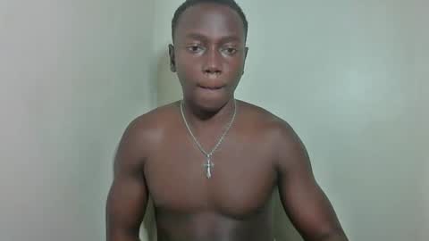 sexylinkebony2 online show from March 11, 2026, 4:18 am