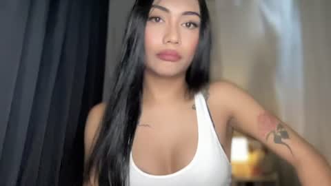 Snapshot of sexylovesappira chatting on June 8, 2026, 4:51 pm maxine online show from June 8, 2026, 4:51 pm