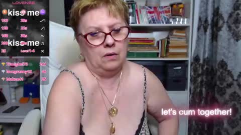 sexylynette4u online show from January 27, 2025, 6:41 pm