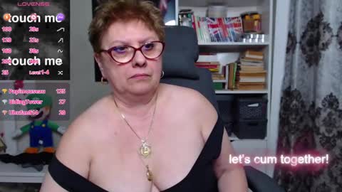 sexylynette4u online show from February 27, 2025, 1:28 pm