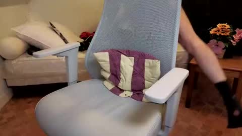 Vincent Vega online show from December 20, 2025, 5:53 pm