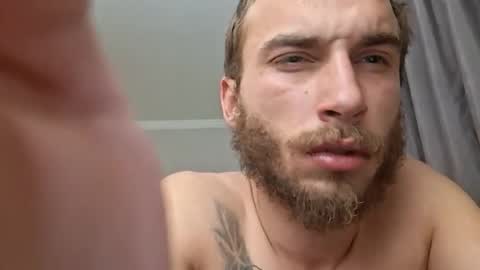 Snapshot of sexymanmoney100 chatting on December 21, 2025, 4:52 am sexymanmoney100 online show from December 21, 2025, 4:52 am