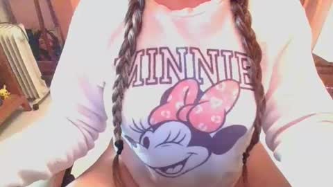 sexymisss24 online show from April 13, 2026, 3:17 pm
