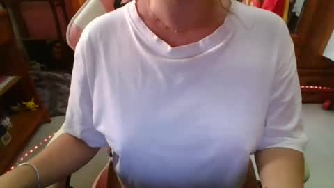 Snapshot of sexymisss24 chatting on July 23, 2026, 10:13 am sexymisss24 online show from July 23, 2026, 10:13 am