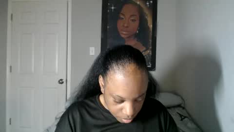 Snapshot of sexymona1218 chatting on September 10, 2025, 12:27 pm SexyMona online show from September 10, 2025, 12:27 pm