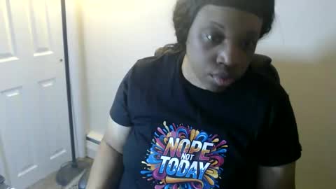 SexyMona online show from March 4, 2026, 11:55 pm