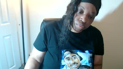 SexyMona online show from April 24, 2026, 8:39 am