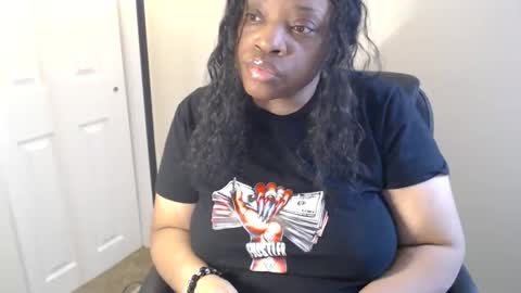 SexyMona online show from April 26, 2026, 5:54 pm