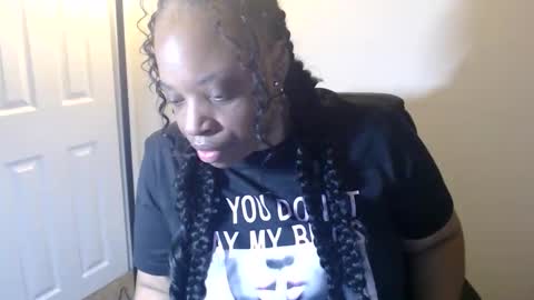 Snapshot of sexymona1218 chatting on May 3, 2026, 7:47 am SexyMona online show from May 3, 2026, 7:47 am