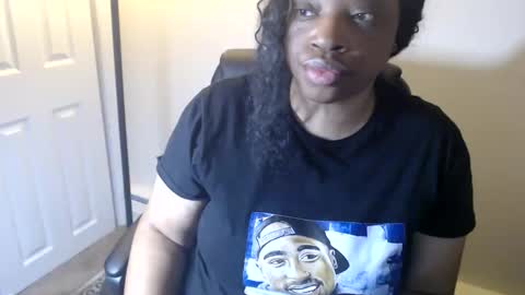 Snapshot of sexymona1218 chatting on May 11, 2026, 7:03 am SexyMona online show from May 11, 2026, 7:03 am