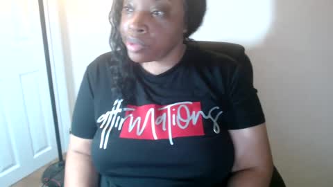 Snapshot of sexymona1218 chatting on July 15, 2026, 4:51 am SexyMona online show from July 15, 2026, 4:51 am