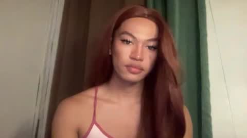 Snapshot of sexynakedweapon chatting on May 27, 2026, 4:09 am LIEZEL online show from May 27, 2026, 4:09 am