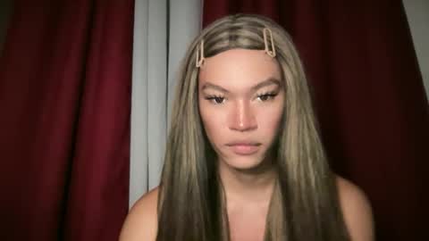 Snapshot of sexynakedweapon chatting on June 2, 2026, 2:02 am LIEZEL online show from June 2, 2026, 2:02 am