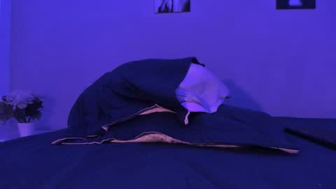 sexynova 93 online show from February 27, 2026, 8:31 pm