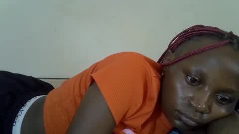 Snapshot of sexypetite4 chatting on July 12, 2026, 9:44 am SHARON online show from July 12, 2026, 9:44 am