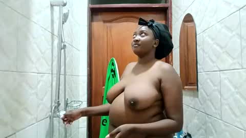 Snapshot of sexyquin1 chatting on June 25, 2026, 4:33 pm sexyquin1 online show from June 25, 2026, 4:33 pm