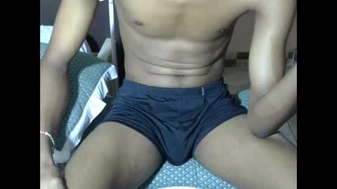 Snapshot of sexyromeo_bbc chatting on October 16, 2025, 7:04 pm Enzo online show from October 16, 2025, 7:04 pm