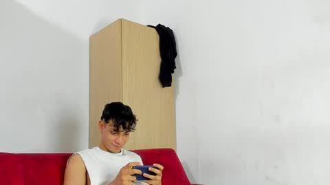 Snapshot of sexys_boys18 chatting on June 24, 2026, 7:35 pm MATIAS-18 THIAHO -18 MAX-19 NICOKALY-19 CAIN-19 MOD ESTEBAN online show from June 24, 2026, 7:35 pm