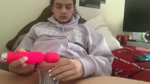 Snapshot of sexyshayla_twink chatting on April 22, 2026, 7:37 pm sexyshayla_twink online show from April 22, 2026, 7:37 pm