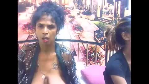 Snapshot of sexyva4u2luv chatting on March 6, 2025, 9:03 am sexyva4u2luv online show from March 6, 2025, 9:03 am