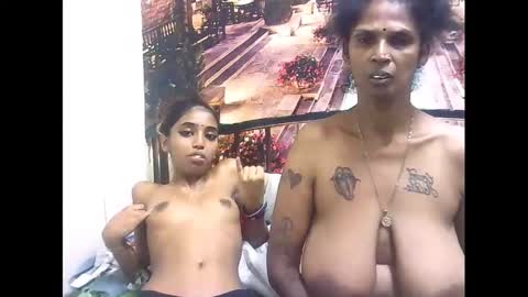 Snapshot of sexyva4u2luv chatting on March 7, 2025, 2:01 pm sexyva4u2luv online show from March 7, 2025, 2:01 pm