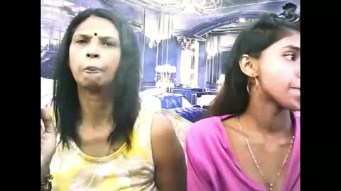 Snapshot of sexyva4u2luv chatting on November 6, 2025, 5:52 am sexyva4u2luv online show from November 6, 2025, 5:52 am