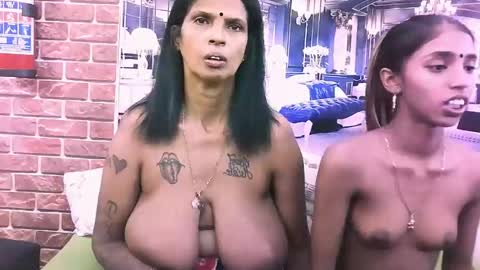 Snapshot of sexyva4u2luv chatting on November 10, 2025, 8:46 am sexyva4u2luv online show from November 10, 2025, 8:46 am