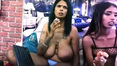 Snapshot of sexyva4u2luv chatting on November 12, 2025, 9:10 am sexyva4u2luv online show from November 12, 2025, 9:10 am