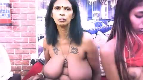 Snapshot of sexyva4u2luv chatting on November 14, 2025, 12:04 pm sexyva4u2luv online show from November 14, 2025, 12:04 pm