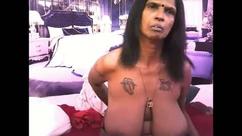 Snapshot of sexyva4u2luv chatting on November 15, 2025, 12:08 am sexyva4u2luv online show from November 15, 2025, 12:08 am